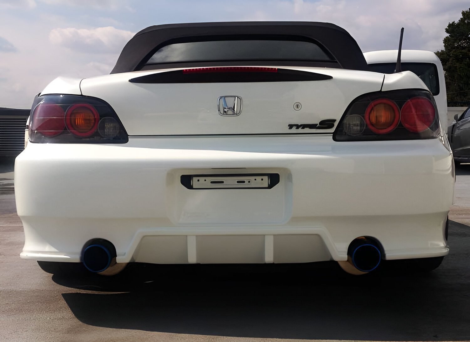 Feel’s Honda Twincam FRP Rear Bumper for AP1 / AP2 Honda S2000