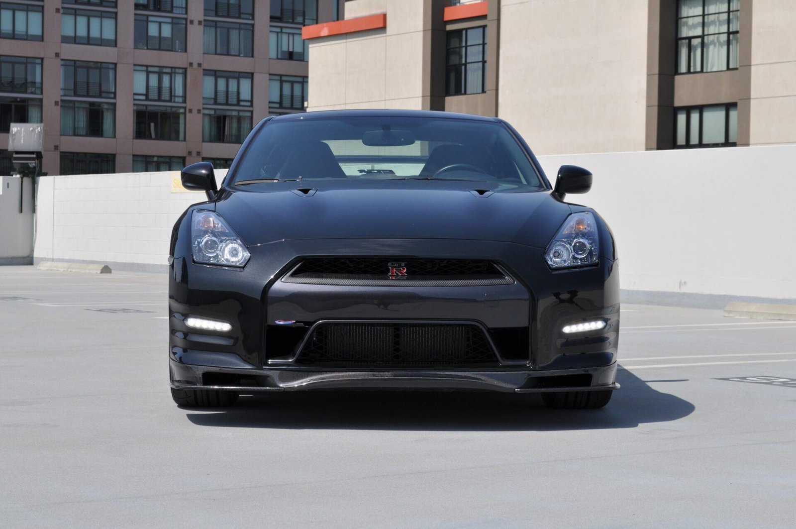 GT-RR Front Bumper with DRL for CBA / DBA-R35 Nissan GT-R