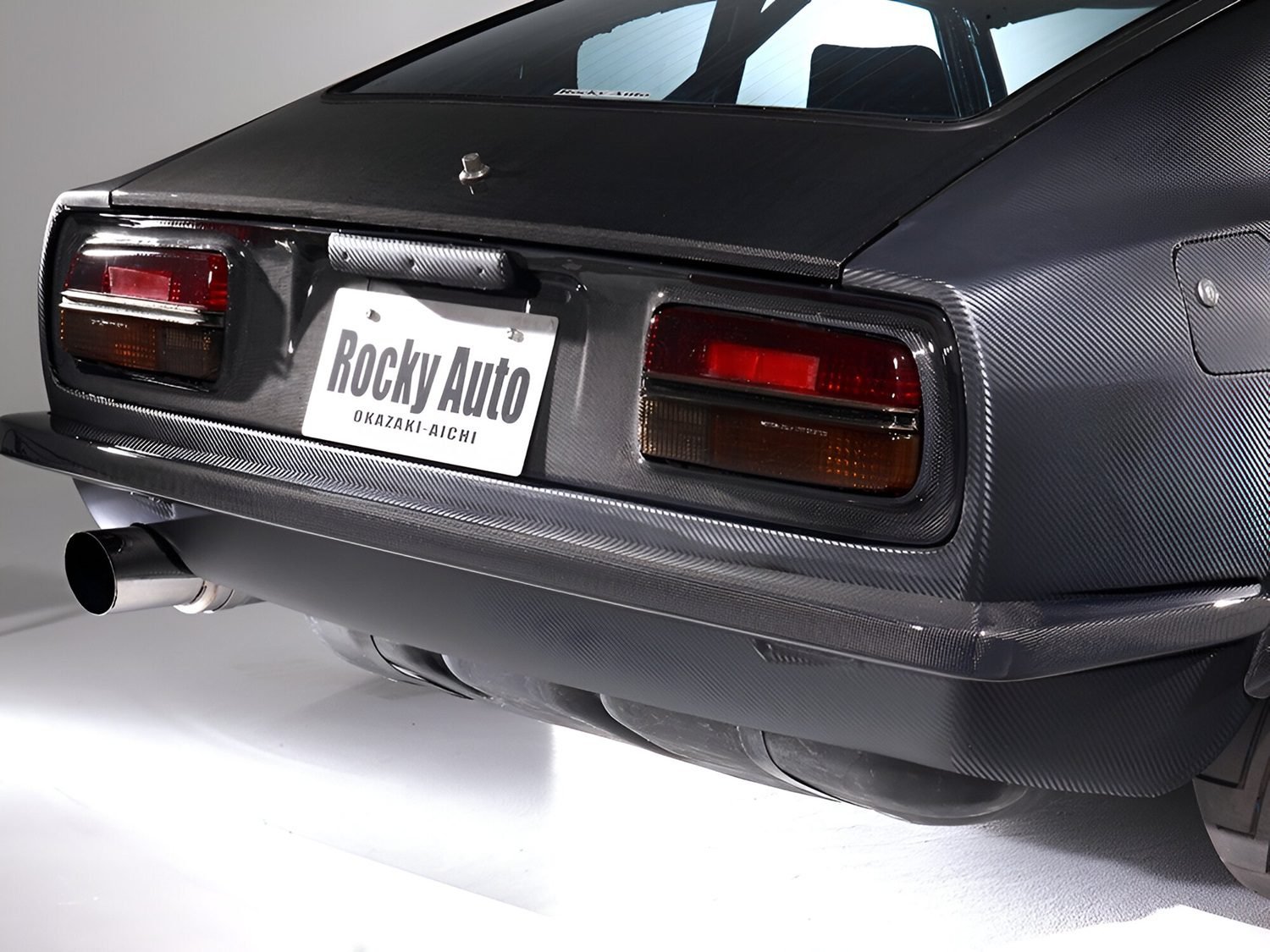 Rocky Auto Carbon Rear Bumper for S30 Nissan Fairlady Z