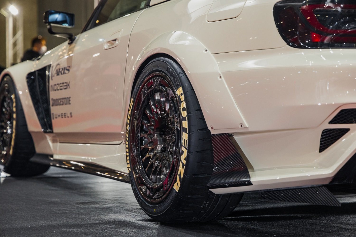 Varis Arising-II Semi Wide Carbon Rear Bumper Side Panels for AP1 / AP2 Honda S2000 [VAHO-210]