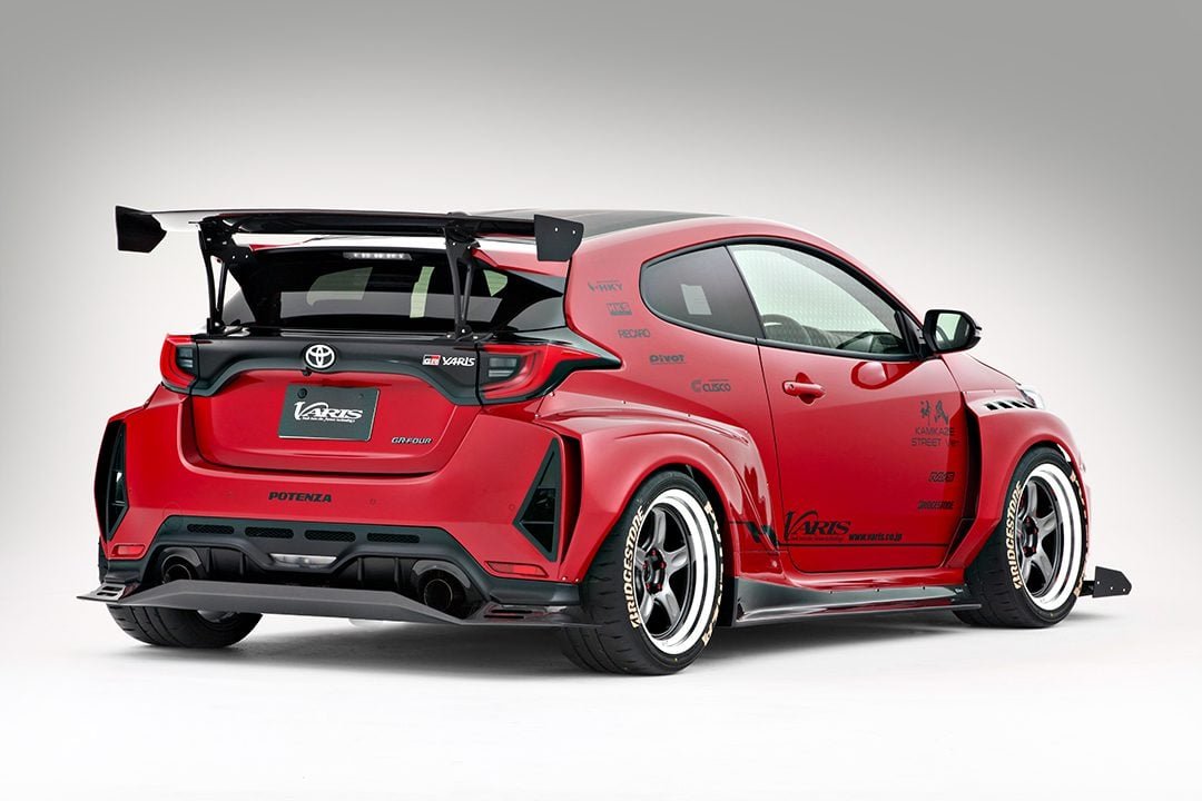 Varis KAMIKAZE Street Rear Bumper Duct Cover for XP210 Toyota GR Yaris [VATO-389]