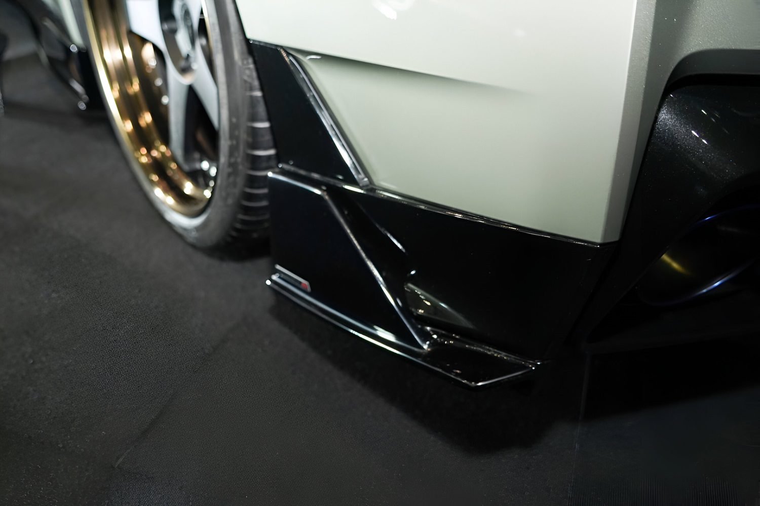 VeilSide Ver. I Rear Half-Spoilers for EBA-R35 Nissan GT-R