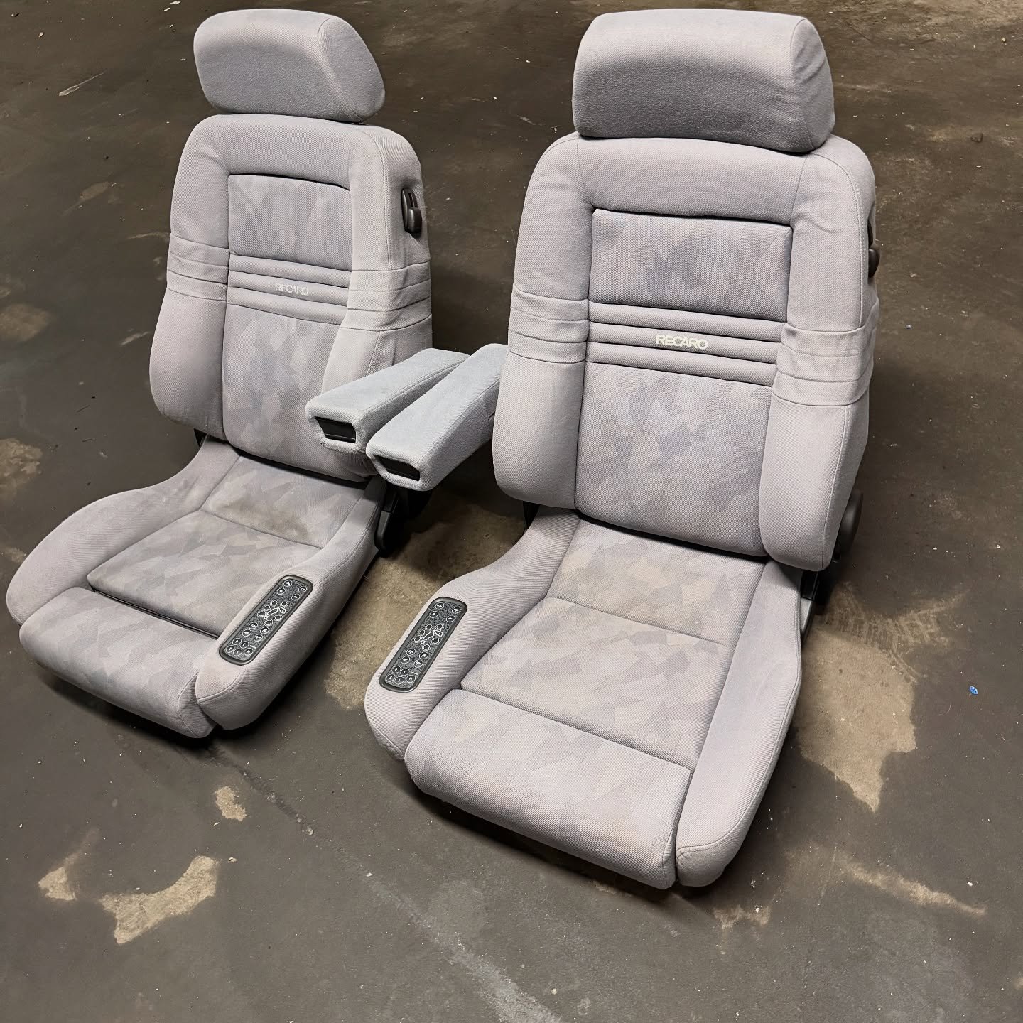 2x RECARO DSE Full Electric Seats – Genuine Mercedes-Benz Parts