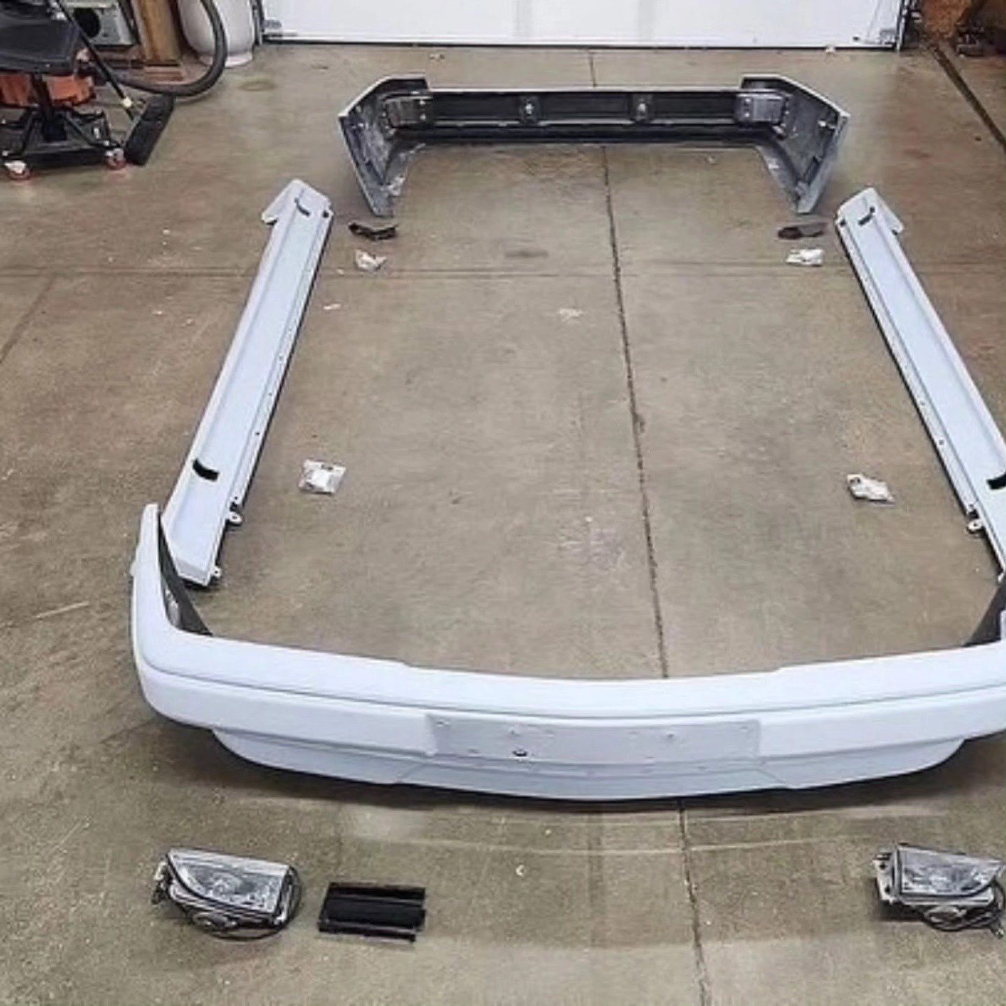 AMG Gen 2 W124 Wagon – Genuine Mercedes-Benz Parts