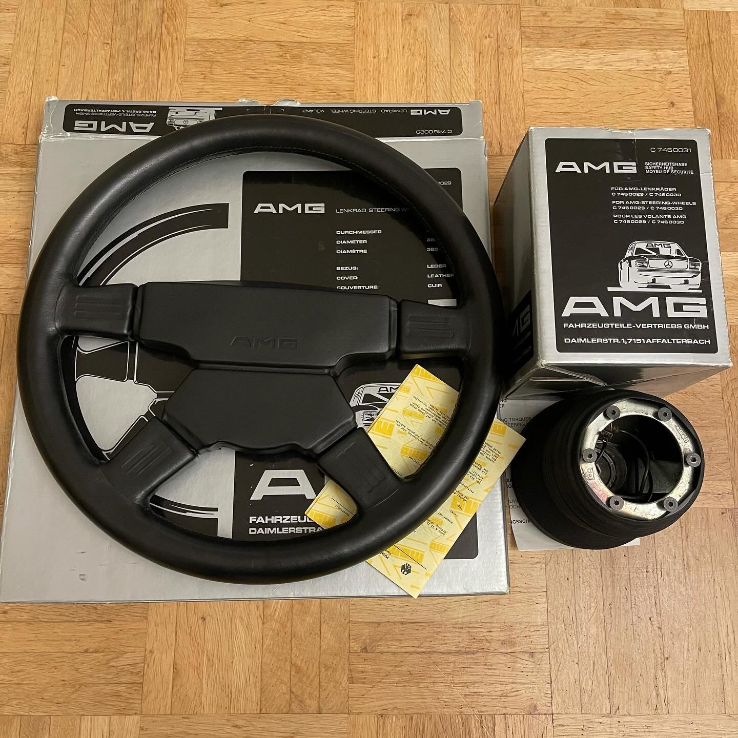 AMG MOMO M38 Steering Wheel – Genuine Mercedes-Benz Parts