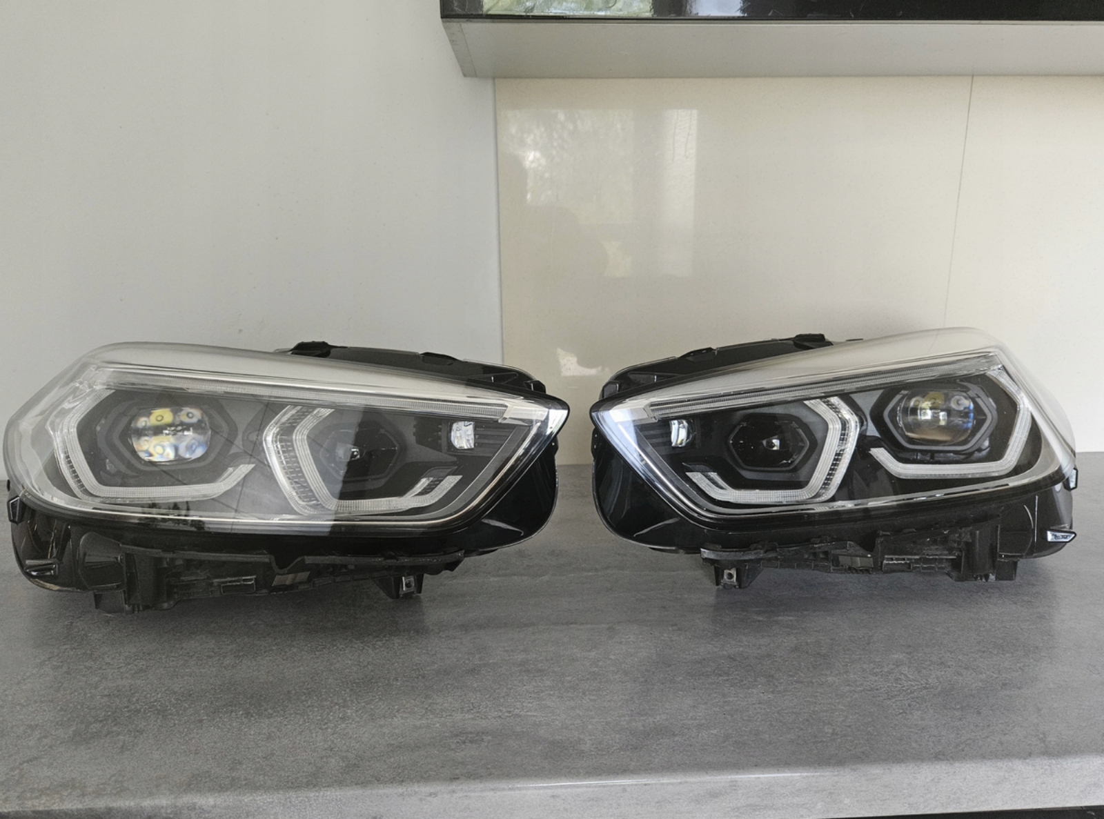 BMW 1 Series F40 Headlights – Genuine Mercedes-Benz Parts