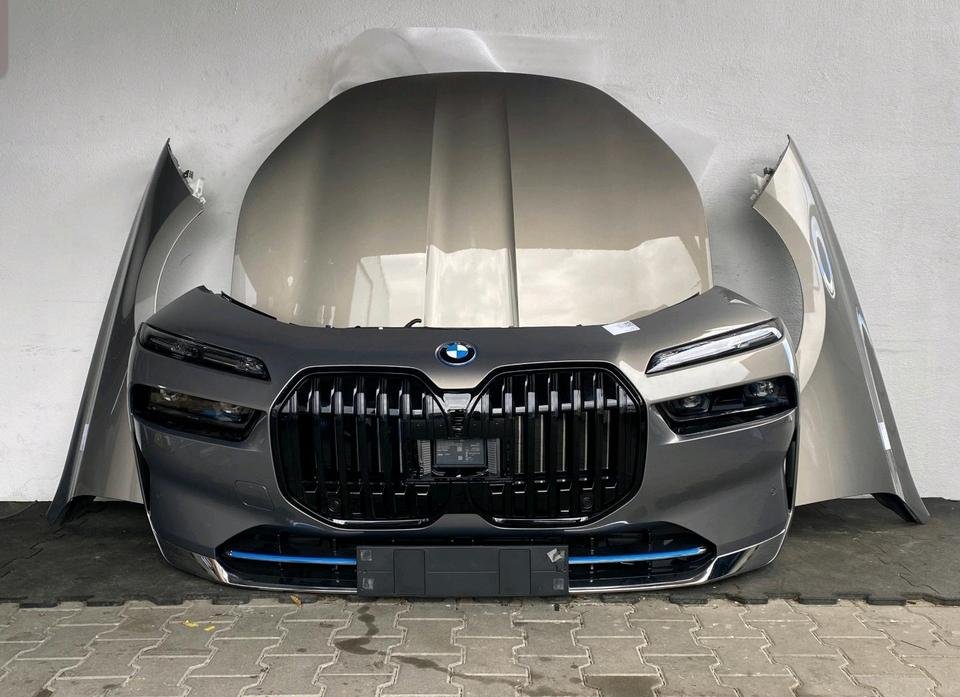 BMW i7 G70 Front End Package – Genuine Mercedes-Benz Parts