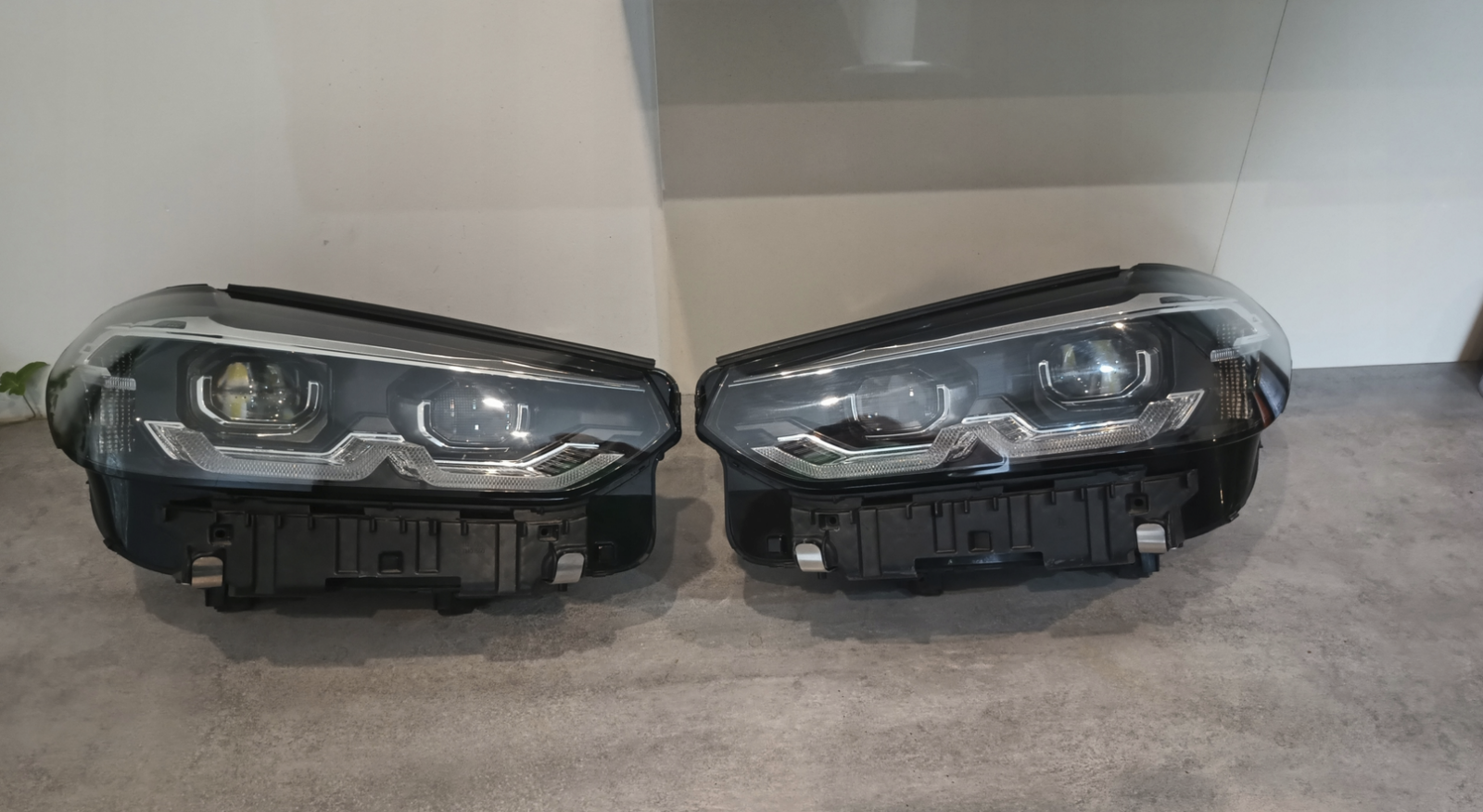 BMW LED Headlight Set – Genuine Mercedes-Benz Parts