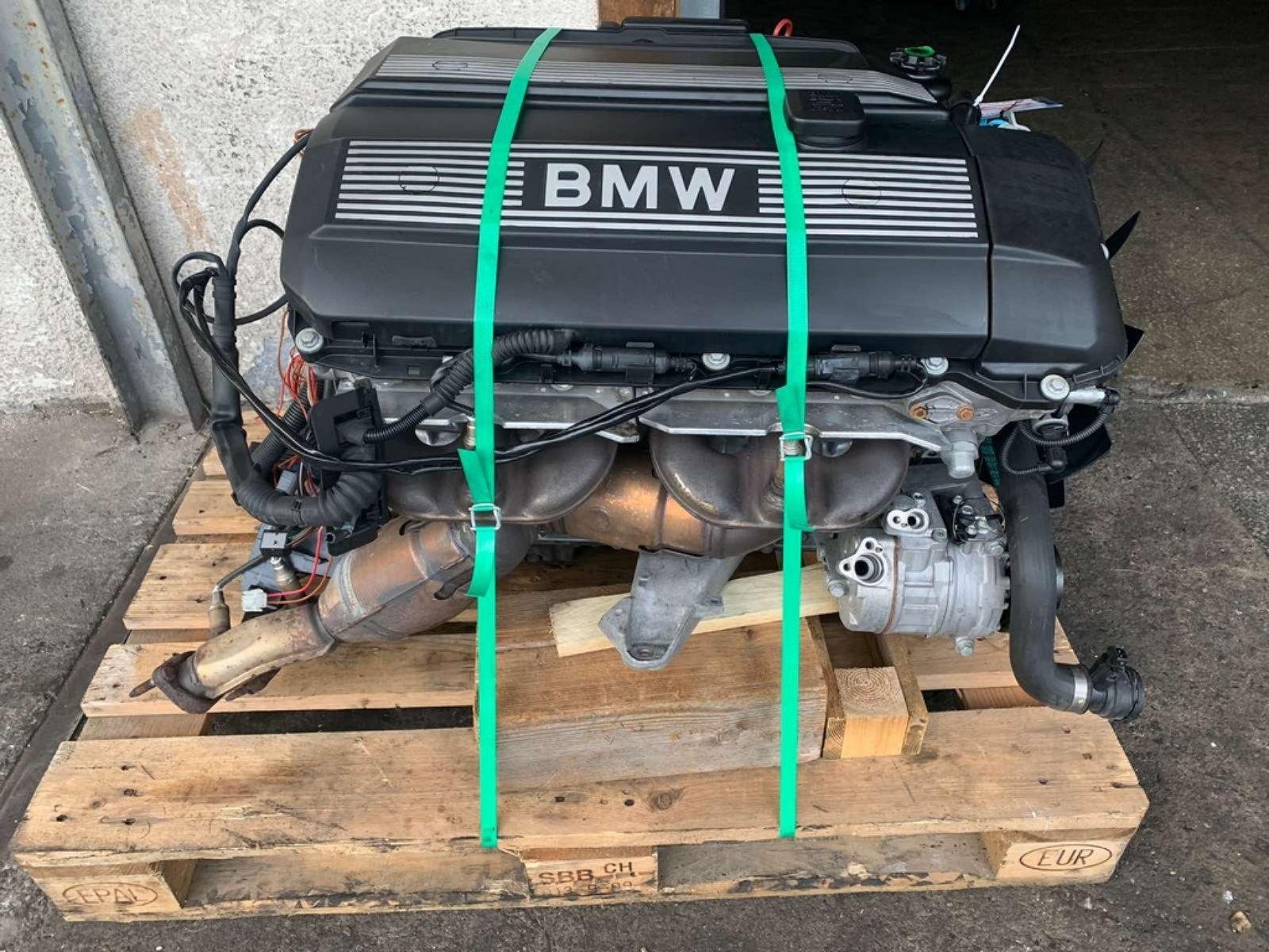 BMW M54B30 3.0L Engine – Complete Low-Mileage – Genuine Mercedes-Benz Parts