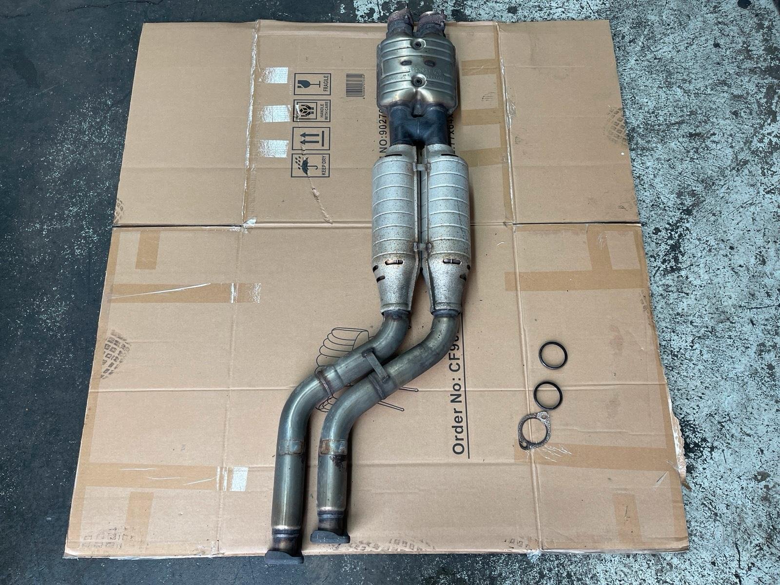 BMW Z3M 3.2L Roadster Catalytic Converter – Genuine Mercedes-Benz Parts