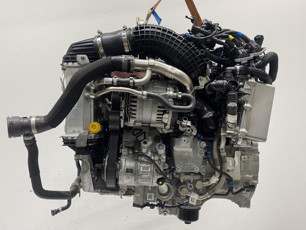 Brand-New Mercedes SL 43 AMG (F232) Engine – Genuine Mercedes-Benz Parts