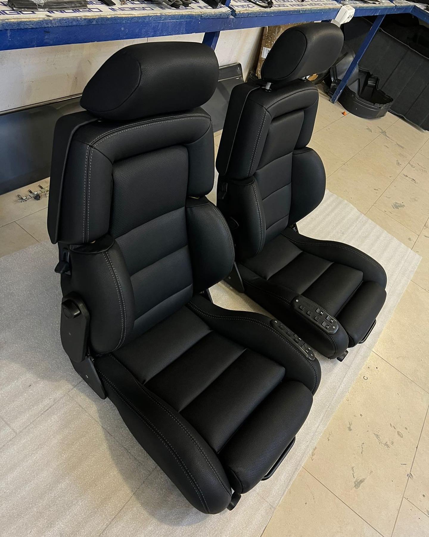 Buy Recaro Classic Seats – Genuine Mercedes-Benz Parts