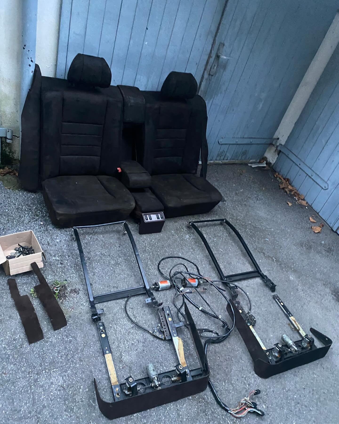 Electric Mercedes seats – Genuine Mercedes-Benz Parts