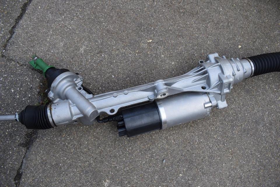 Genuine Mercedes W907 Steering Gear – Genuine Mercedes-Benz Parts