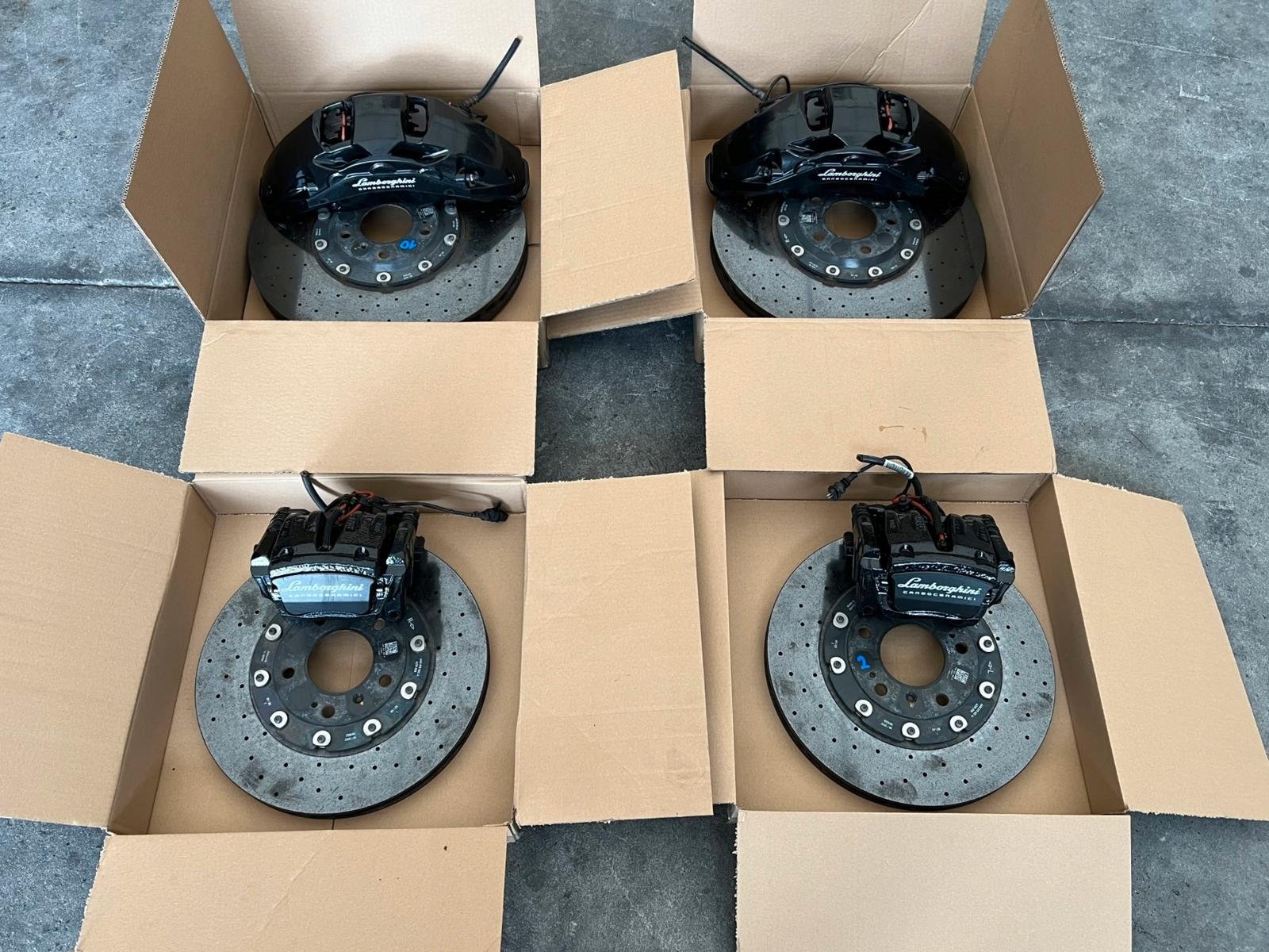 Lamborghini Urus 4ML / 4MO Complete Ceramic Brake System – Genuine Mercedes-Benz Parts