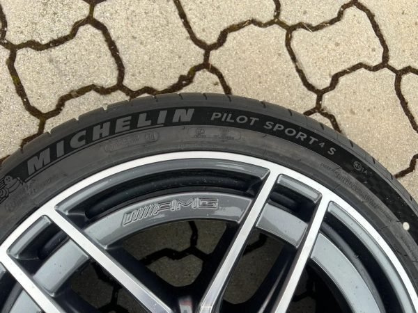 Mercedes-AMG SL63 (W232) Complete Wheels & Tyre Set - Genuine Mercedes-Benz Parts