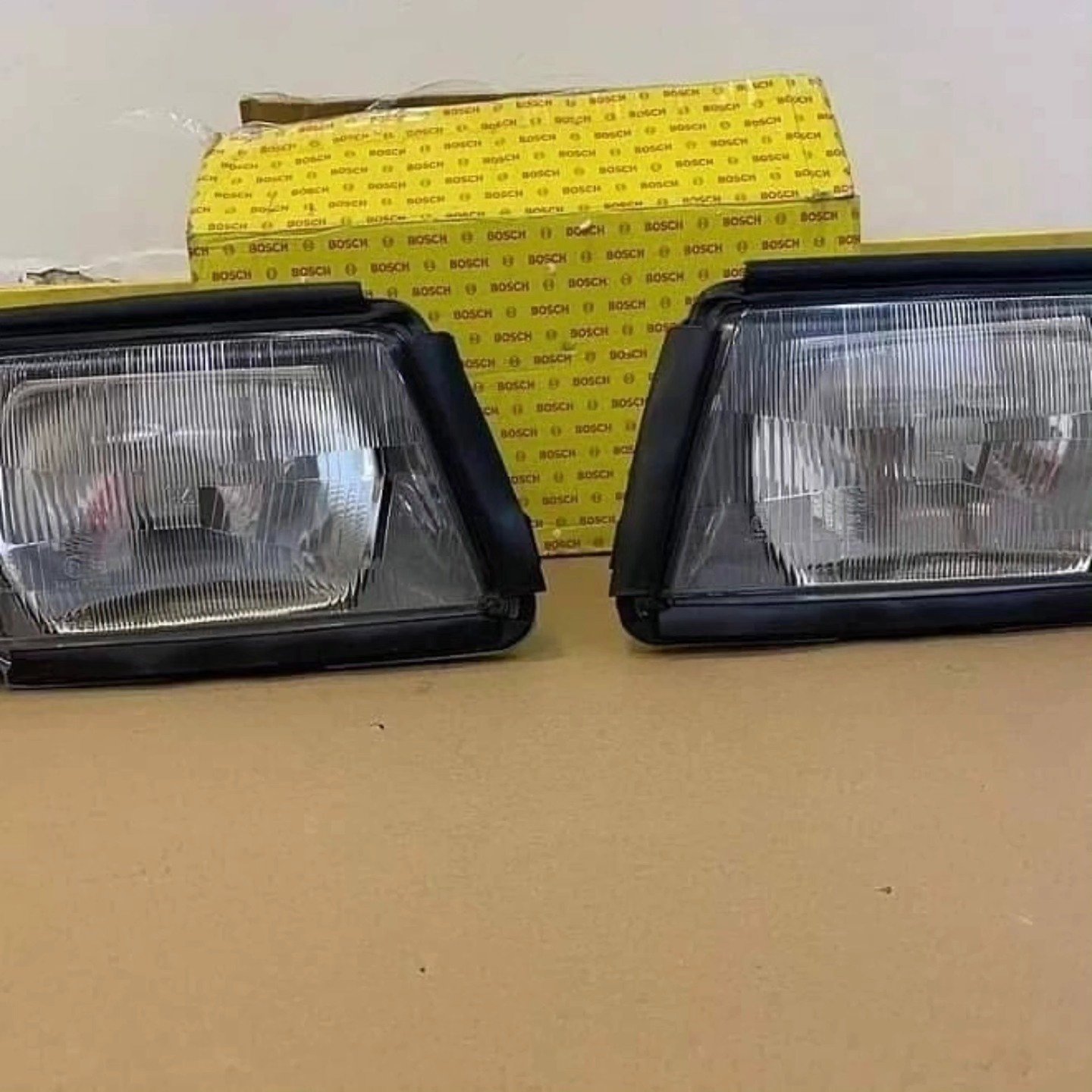 Mercedes-Benz Bosch Headlights for C126 SEC & W126 SEC – Genuine Mercedes-Benz Parts