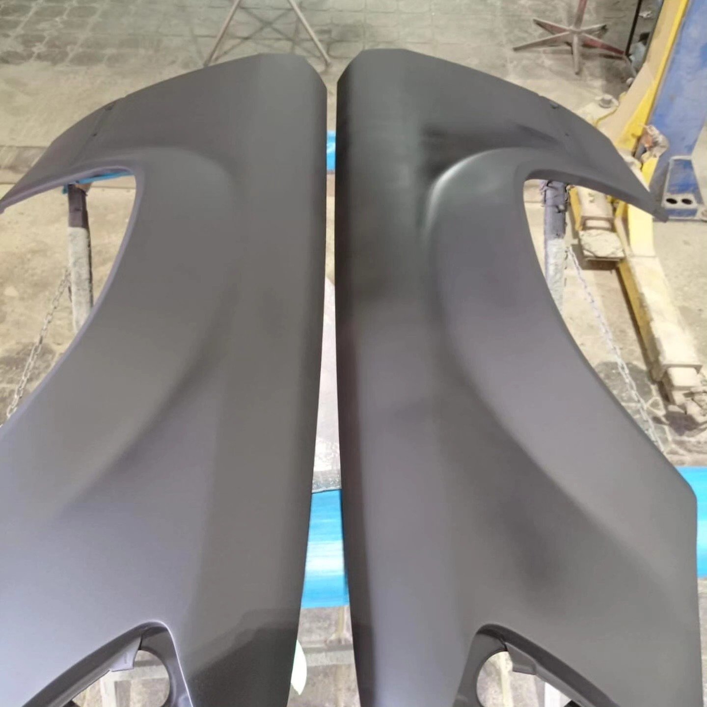 Mercedes-Benz C124 Coupe Fenders – Genuine Mercedes-Benz Parts