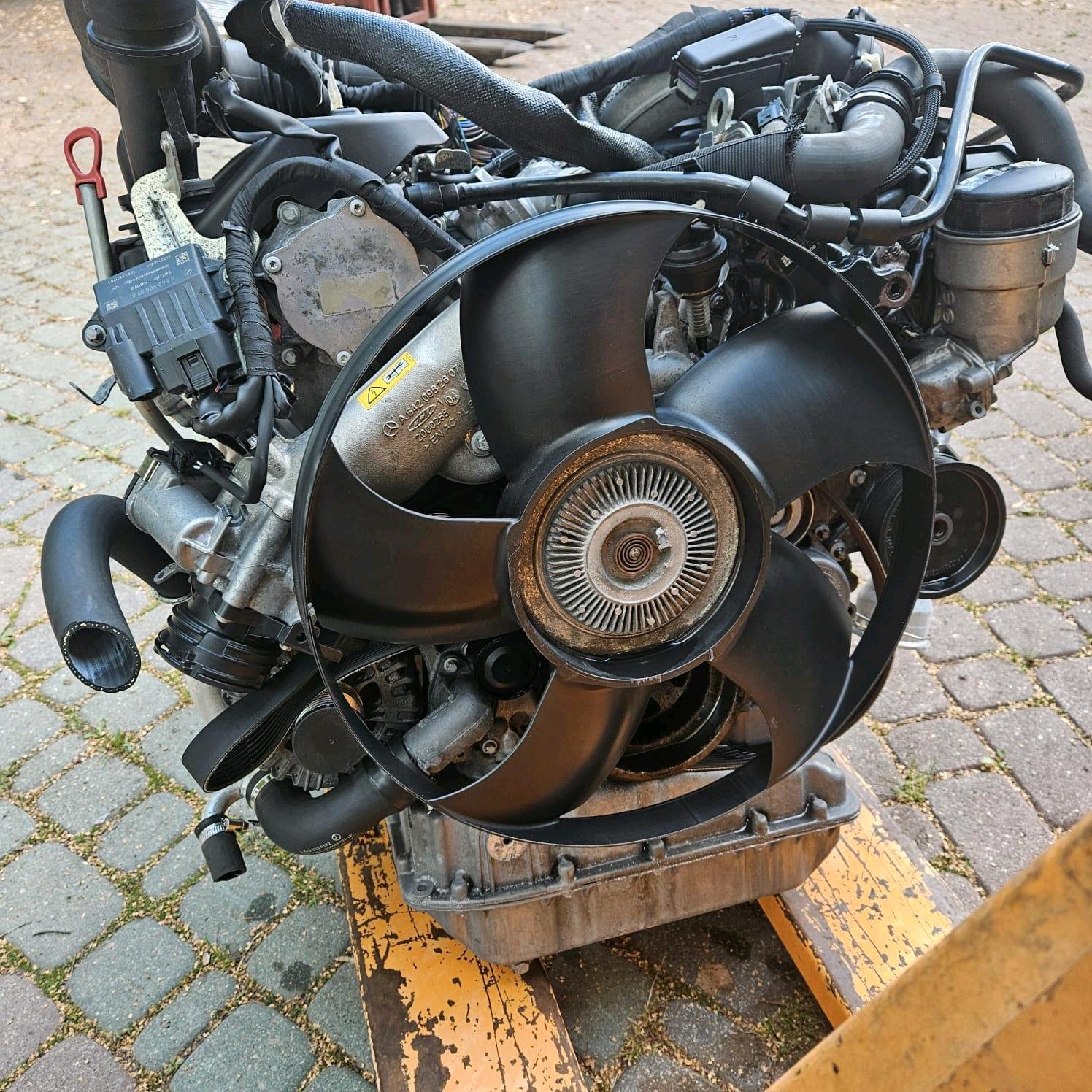 Mercedes-Benz OM642.890 3.0 CDI V6 Engine – Genuine Mercedes-Benz Parts