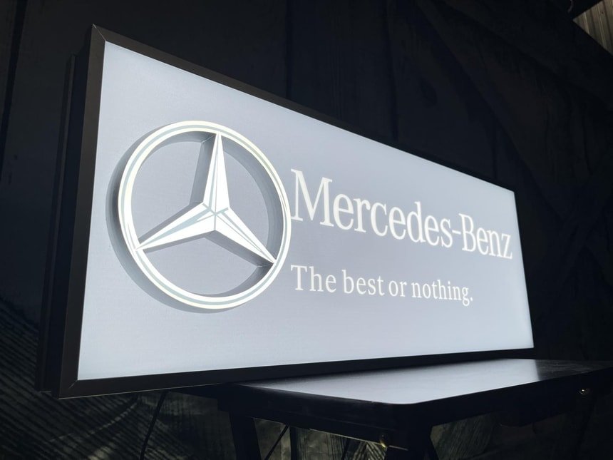 Mercedes-Benz Promotional Illuminated Sign – Genuine Mercedes-Benz Parts