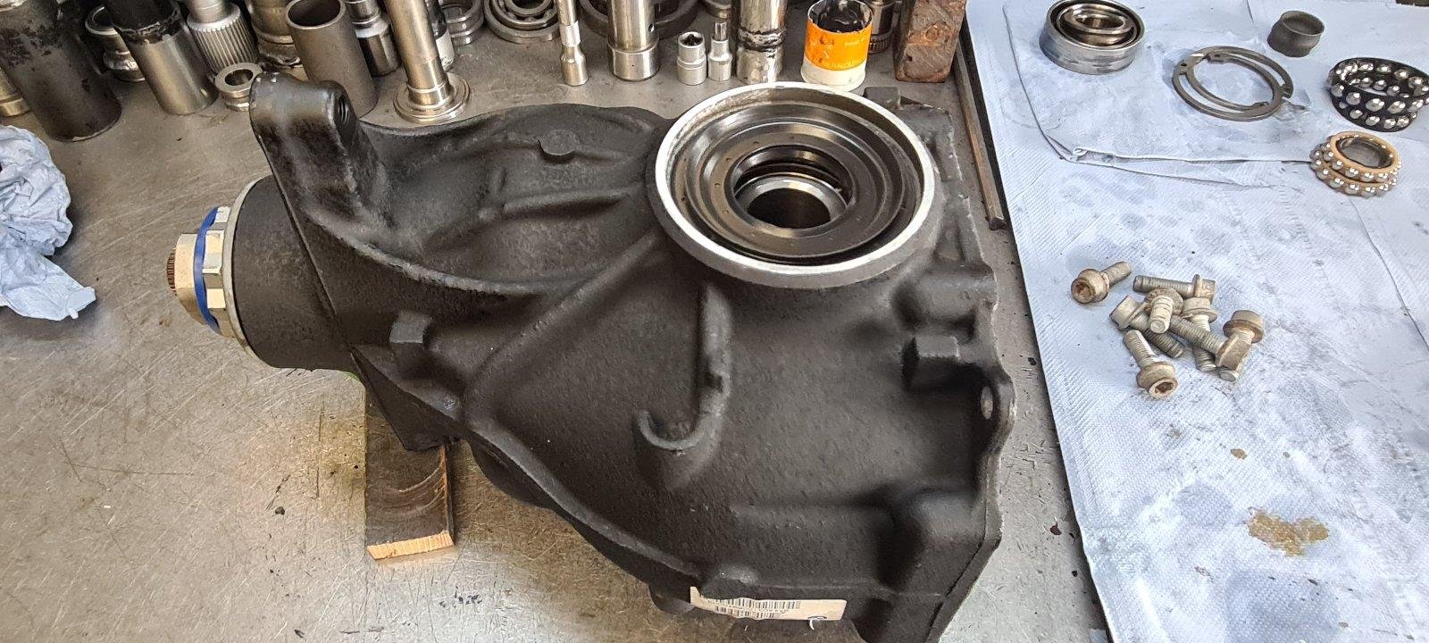 Mercedes-Benz Rear Axle Differential – Vito / Viano W639 – Genuine Mercedes-Benz Parts