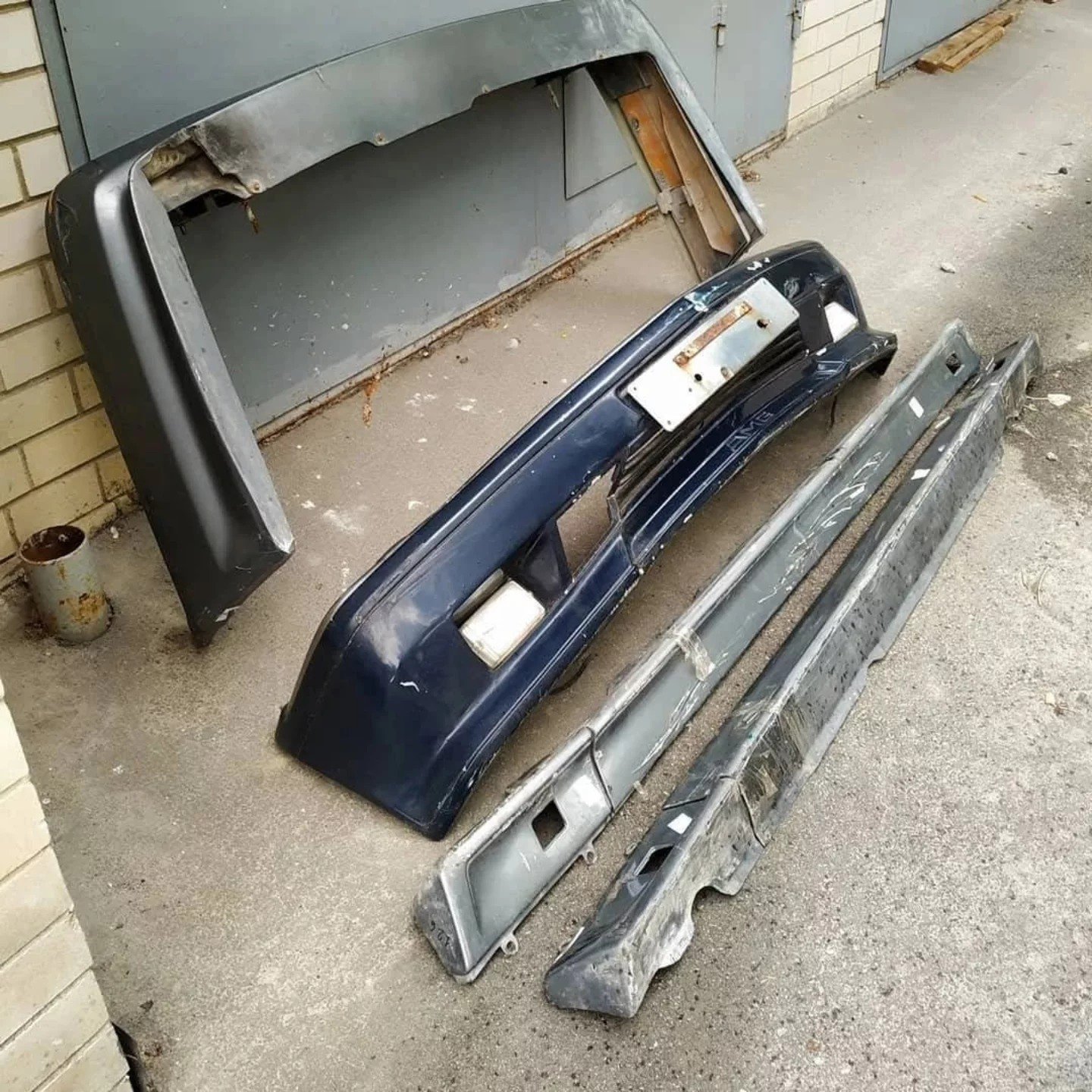 Mercedes-Benz W126 AMG Original Restyled Body Kit – Genuine Mercedes-Benz Parts