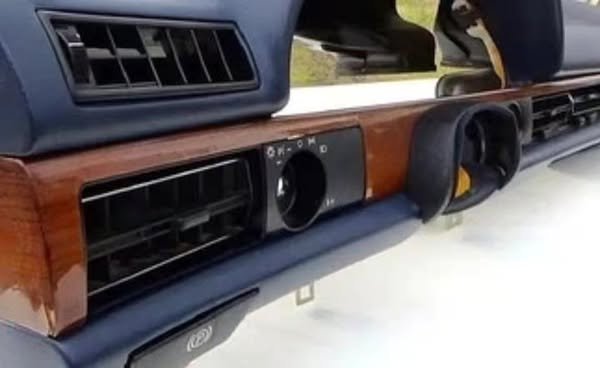 Mercedes-Benz W126 OEM Dashboard – Genuine Mercedes-Benz Parts