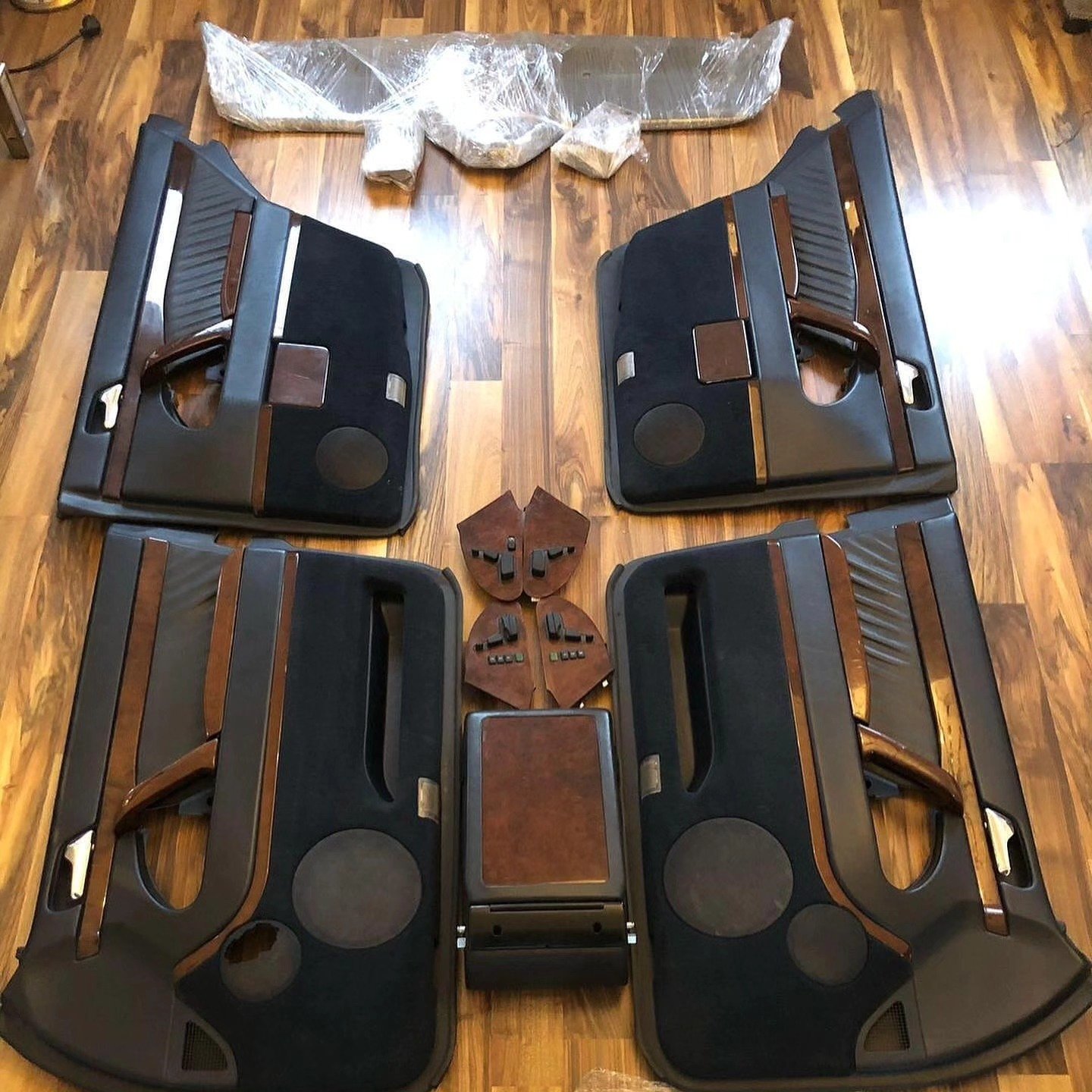 Mercedes-Benz W140 Door Cards & Interior Elements – Genuine Mercedes-Benz Parts