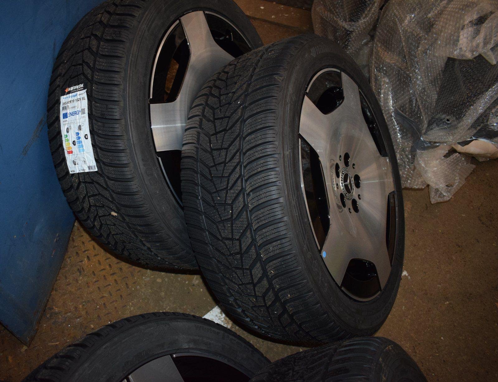 Mercedes W447 V-Class 19″ Complete Wheel Set – Genuine Mercedes-Benz Parts