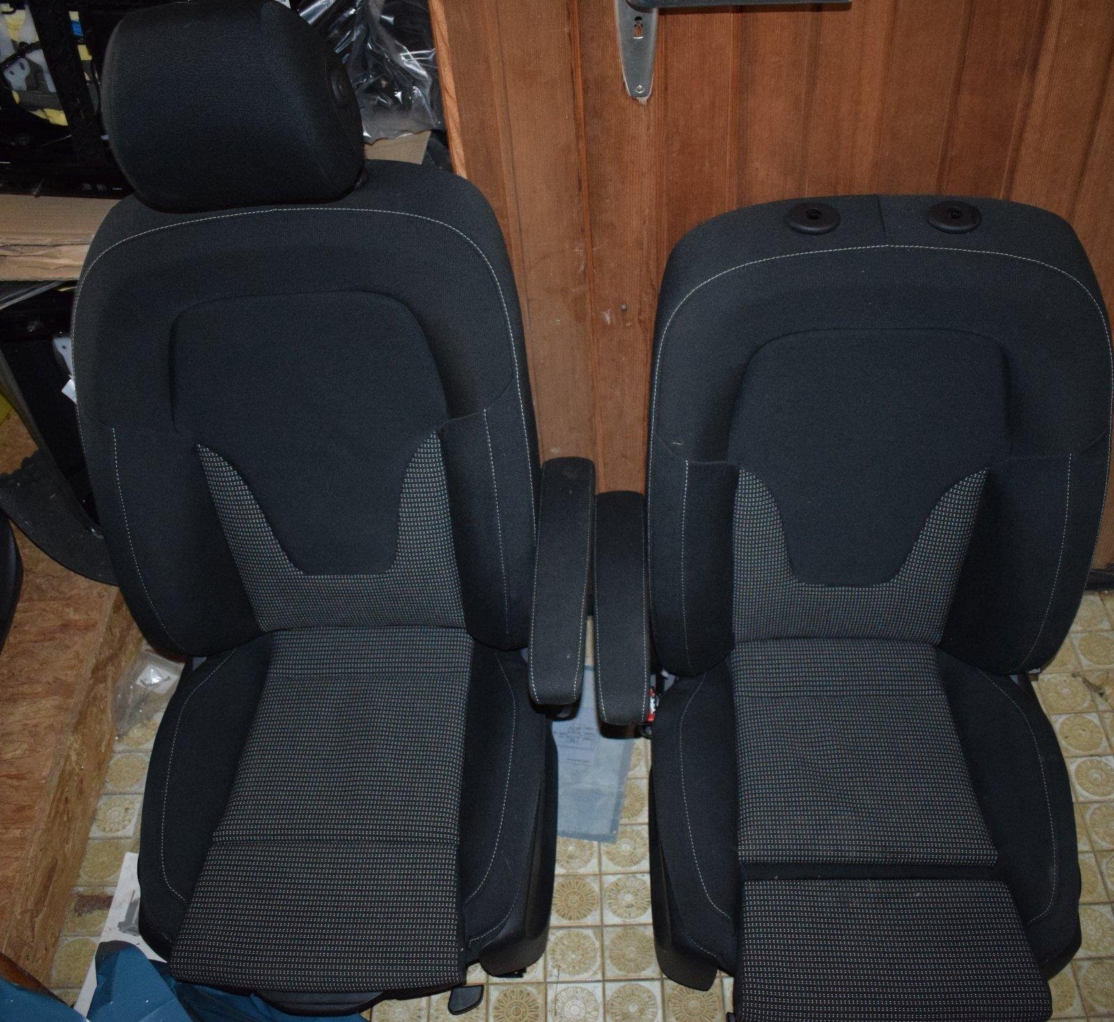 Mercedes W447 V-Class Fabric Seats – Driver + Passenger – Genuine Mercedes-Benz Parts