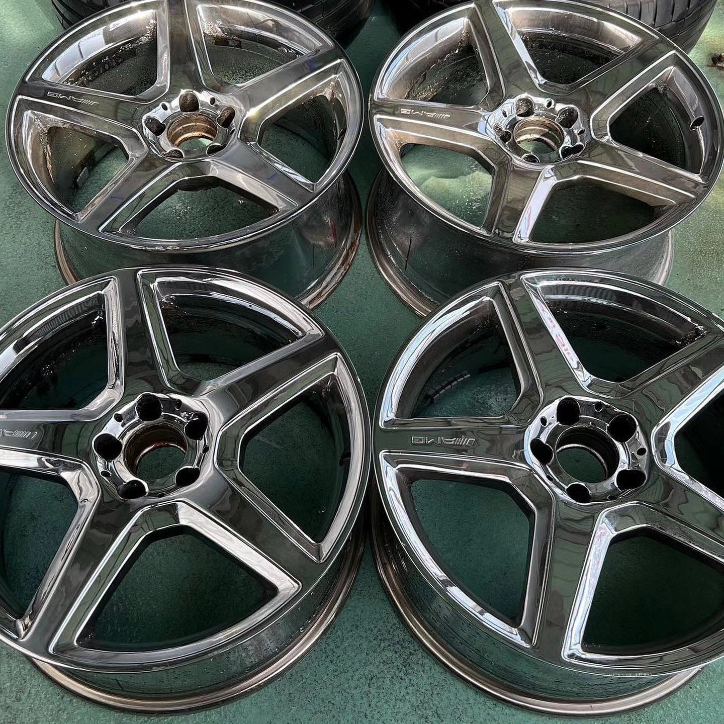 OEM AMG R19 Wheels – Genuine Mercedes-Benz Parts