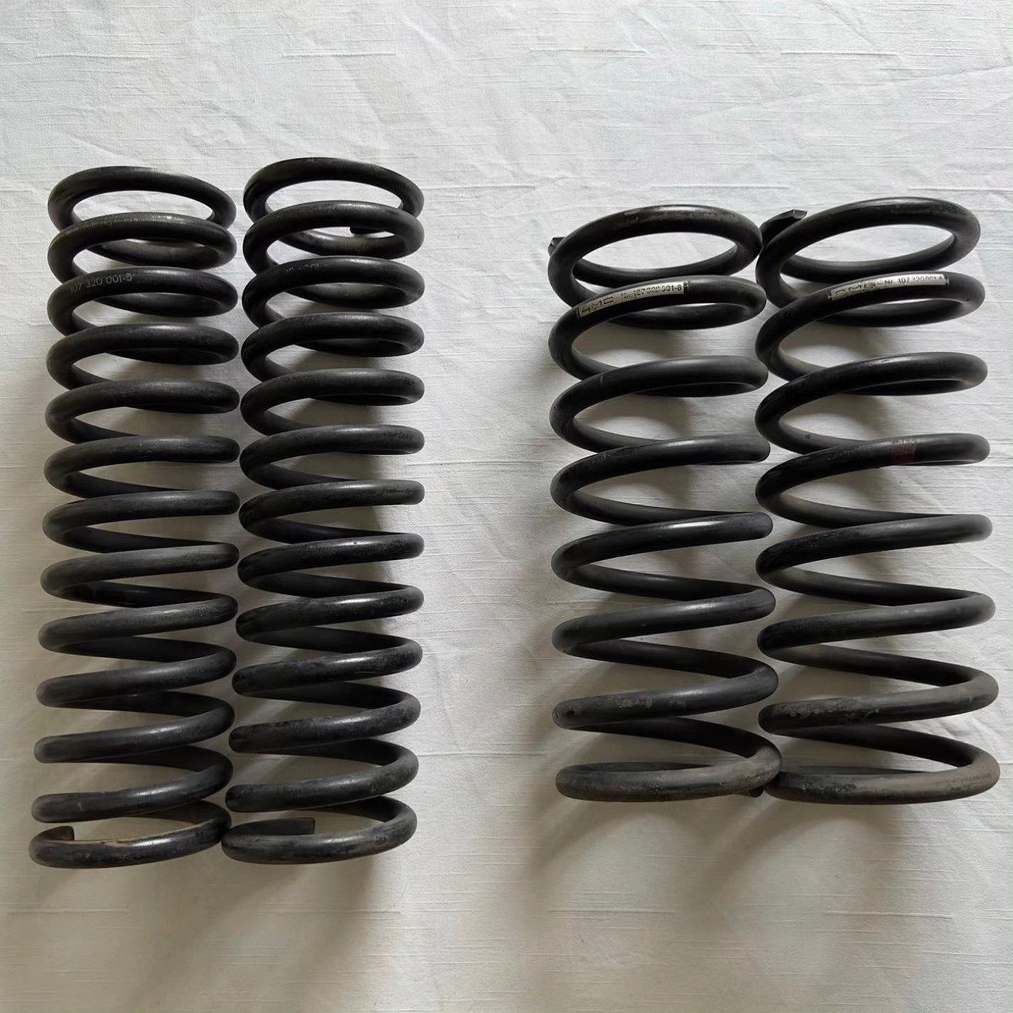 Original AMG Lowering Springs for Mercedes-Benz R107 SL/SLC – Genuine Mercedes-Benz Parts