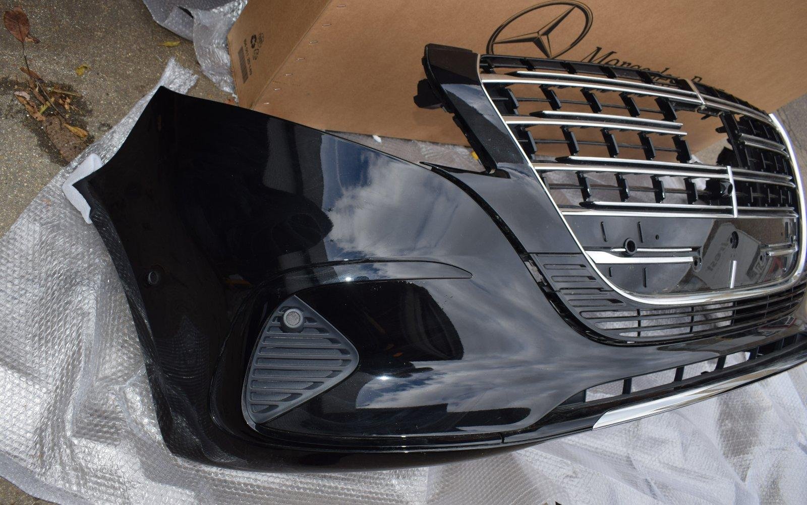 Original Mercedes V-Class W447 Exclusive Front Bumper – Genuine Mercedes-Benz Parts
