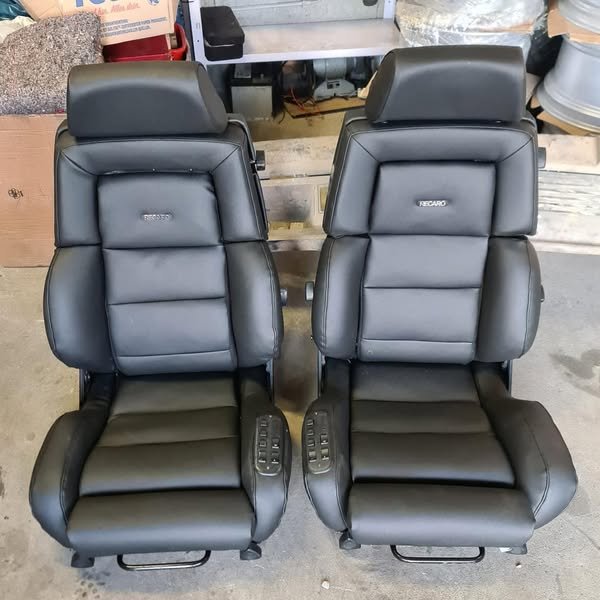 Original RECARO Classic C Seats – Genuine Mercedes-Benz Parts