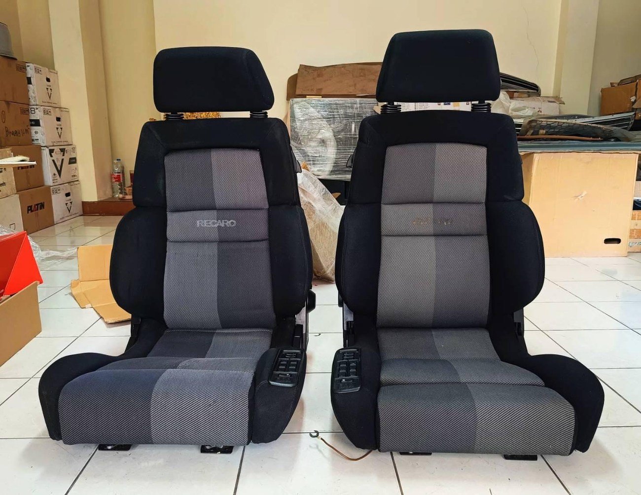 Original RECARO CSE Seats – Genuine Mercedes-Benz Parts