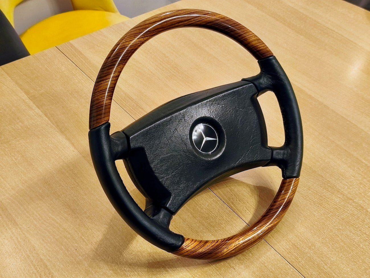 Petri W126 Zebrano Steering Wheel – Genuine Mercedes-Benz Parts