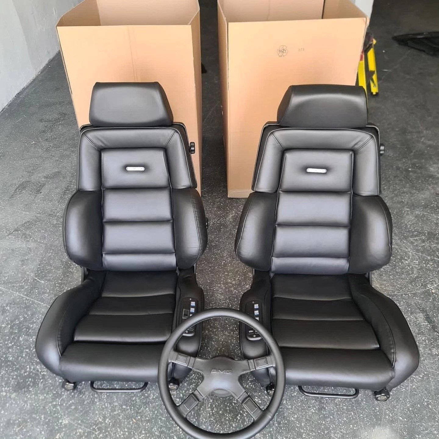 Recaro Classic C Seats & AMG Italvolanti M40 Steering Wheel – Genuine Mercedes-Benz Parts