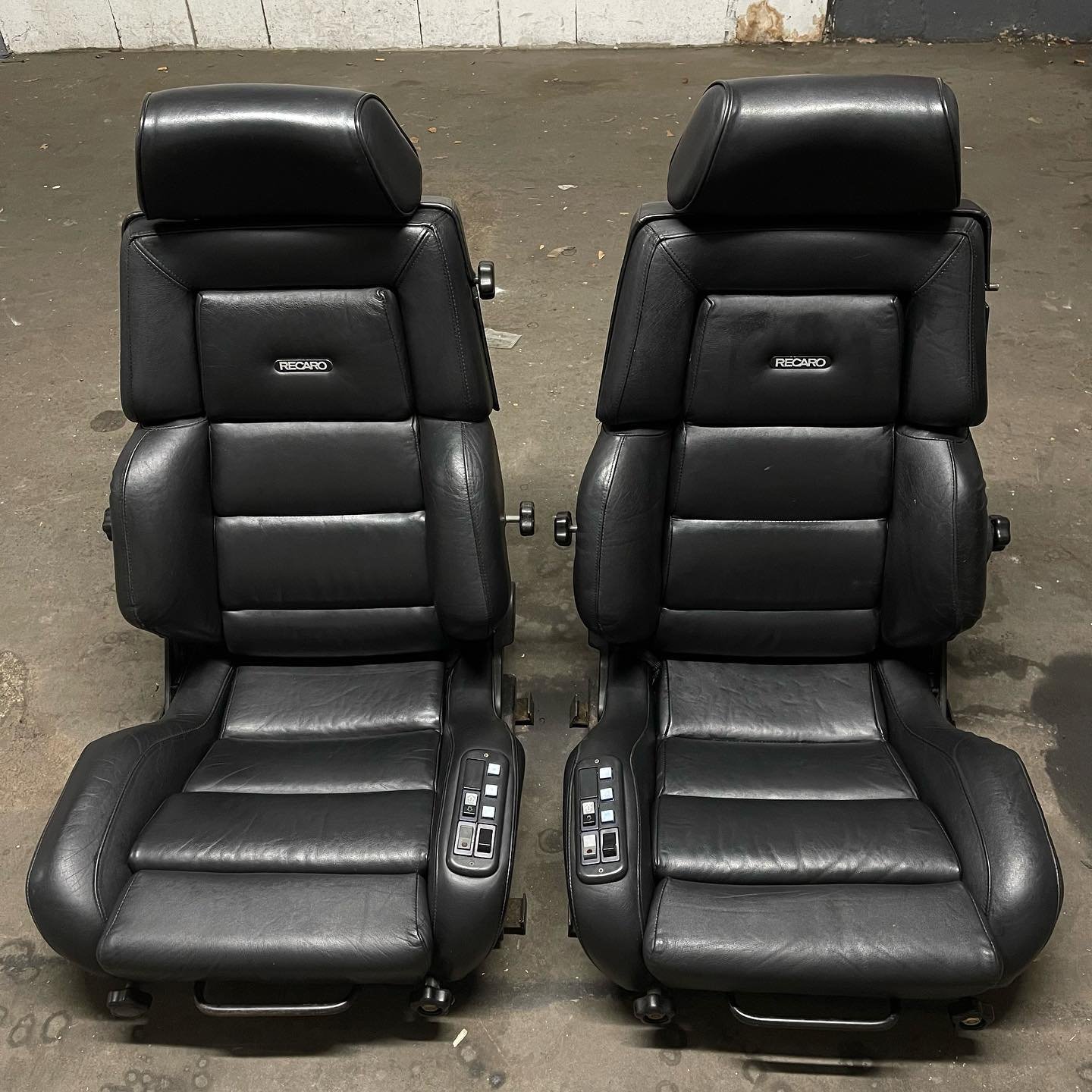 Recaro Classic C81 Seats – Genuine Mercedes-Benz Parts