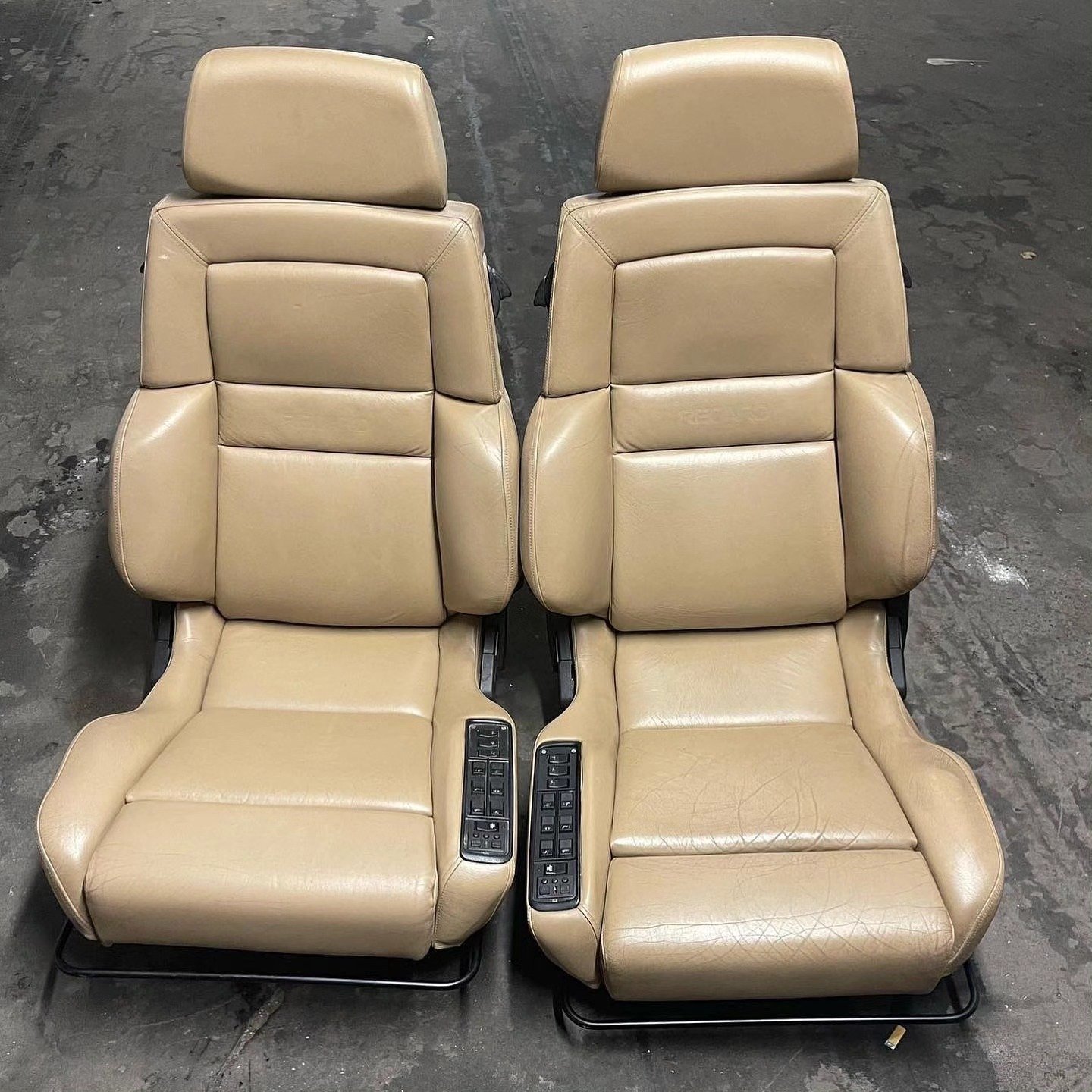 RECARO CSE Beige Leather Seats – Genuine Mercedes-Benz Parts
