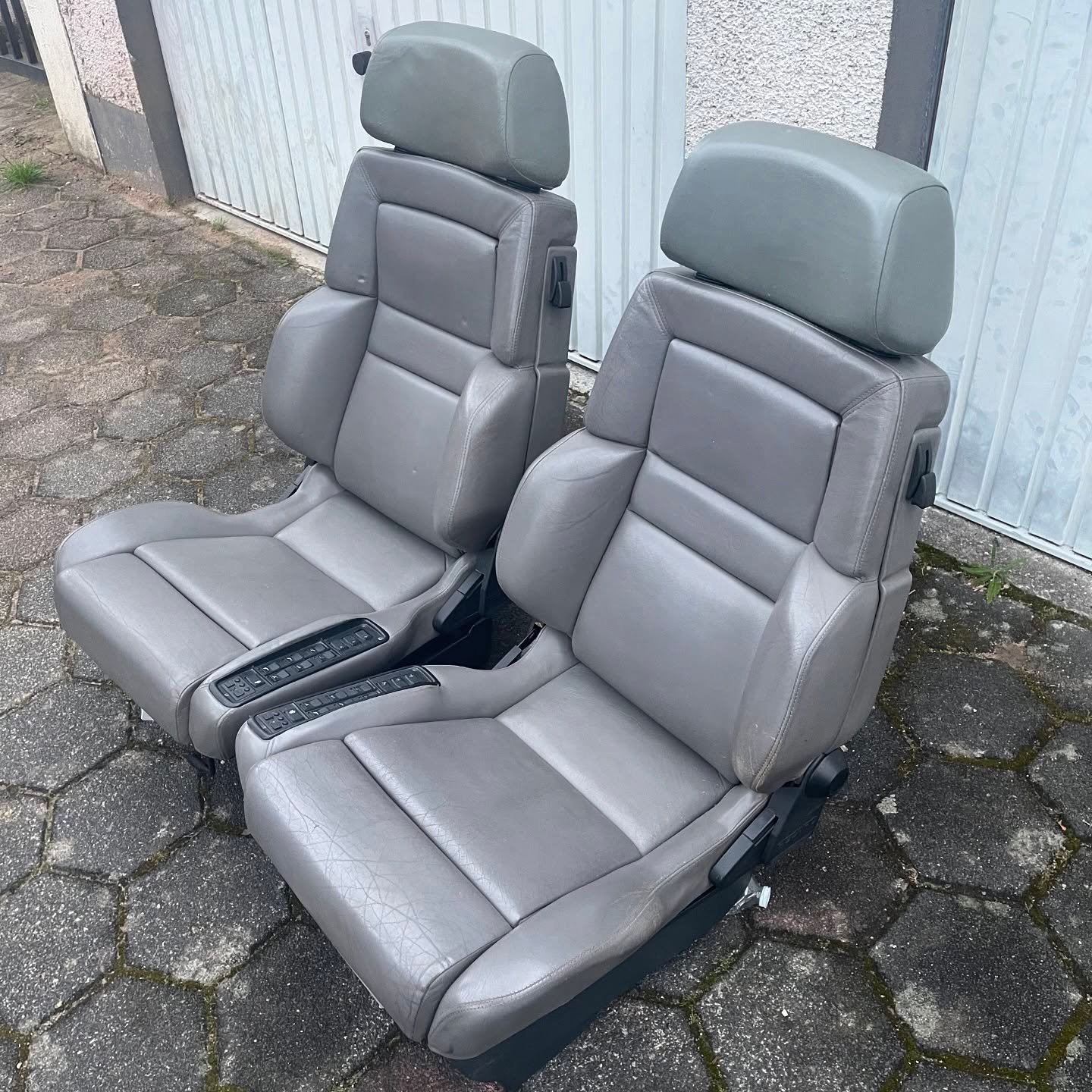Recaro CSE Seats – Genuine Mercedes-Benz Parts