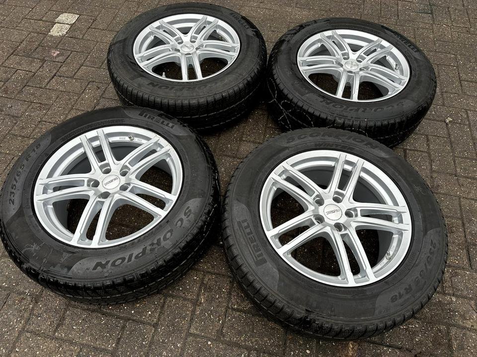 18 Zoll Dezent ALU Winterräder RDKS NP>1300€ ➡️ Jaguar I-Pace E-Pace F-Pace Range Rover Evoque Velar LY Volvo XC90 L 2. Generation 5×108 235/65 PIRELLI Winterreifen ➡️ Reifen…