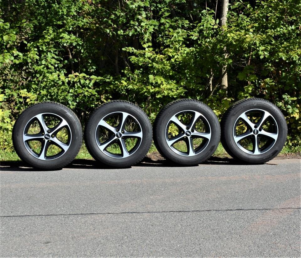 235-60-R18 107H WINTER RANGE ROVER FELGE 8Jx18H2 ET42,5 LK 108