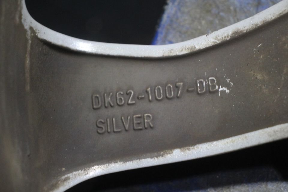 ► 4 x Original Range Rover Sport Felgen Alu 8,5x20 ET47 DK621007D