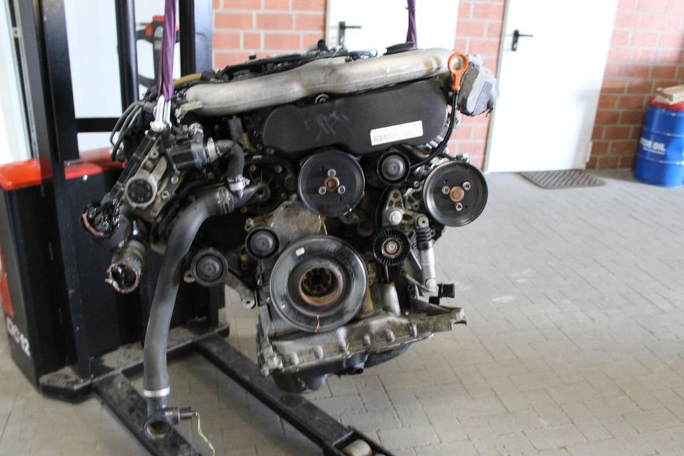 Audi Q7 VW Touareg Porsche Cayenne 3,0 TDI CAS MOTOR ENGINE