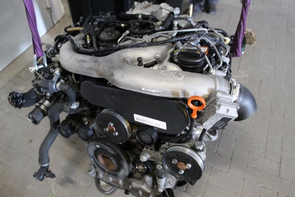 Audi Q7 VW Touareg Porsche Cayenne 3,0 TDI CAS MOTOR ENGINE