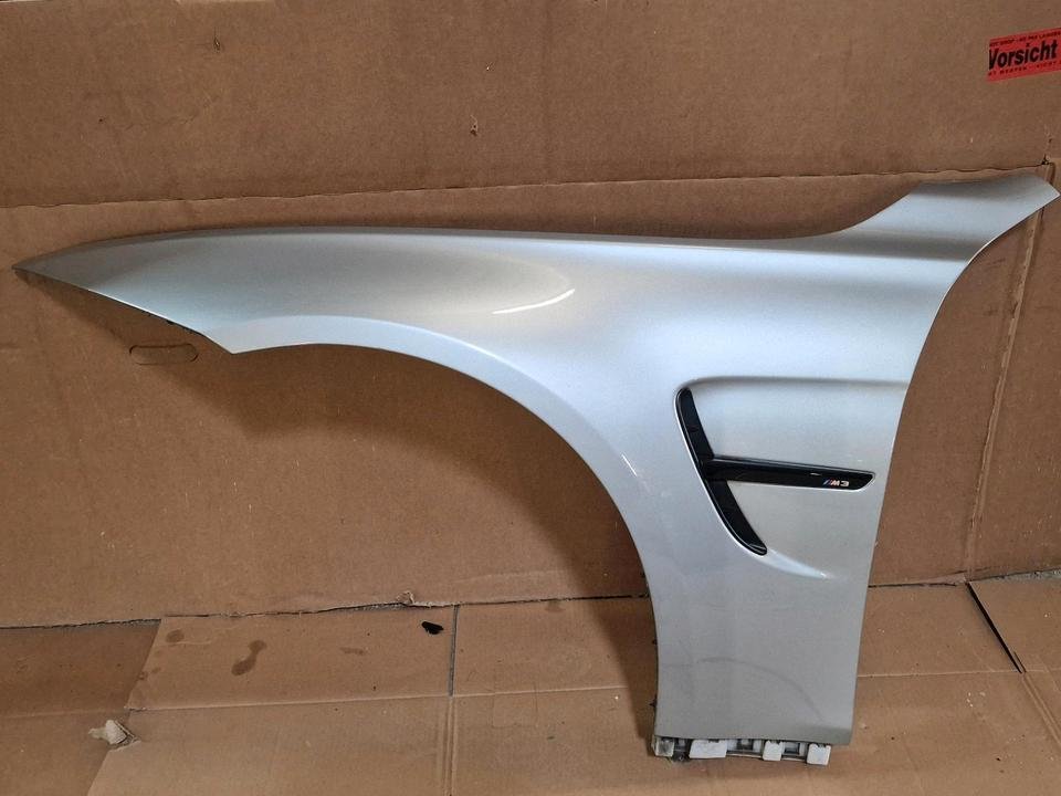 BMW M3 F80 Kotflügel links Seitenwand Fender 41358066915 A29 TOP