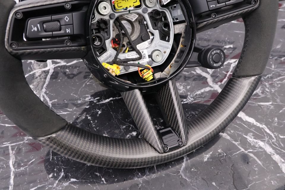 Carbon Lenkrad für Porsche 911 Turbo S GTS