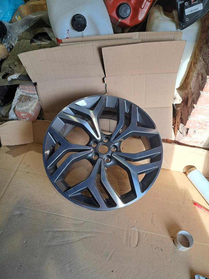 Felge Alufelge RANGE ROVER VELAR L560 21 Zoll LR093827 J8A2-1007