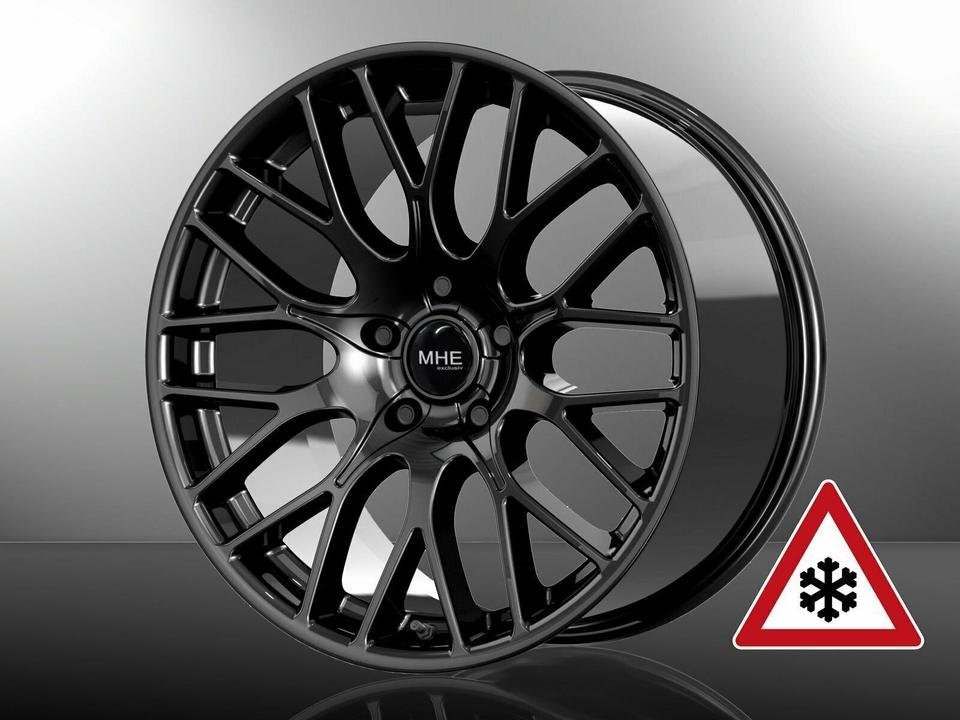 Felgen Winterräder 22 Zoll Range Rover Sport LW Pirelli 275/40