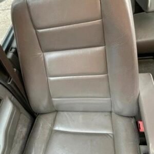 Gesucht: Graue oder schwarze Ledersitze für Range Rover Classic